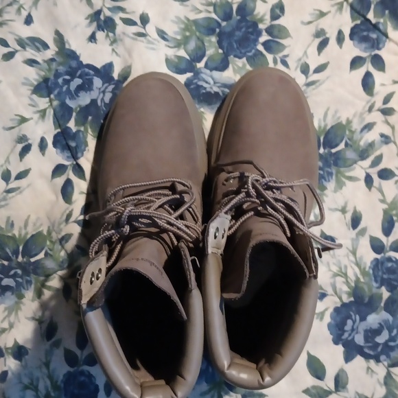 Timberland Boots size 8.5 NWOT - Picture 3 of 7